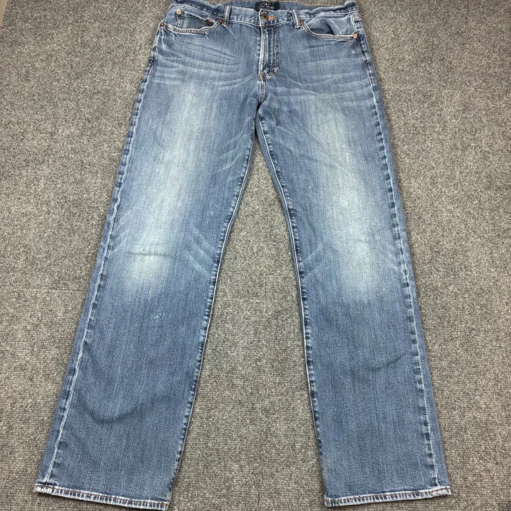 Lucky Brand 361 Vintage Straight Jeans Mens Size 34x32 Blue Candian Denim Fabric